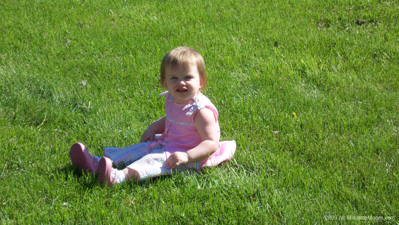 MiaMoore0409 027