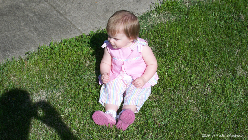 MiaMoore0409 044