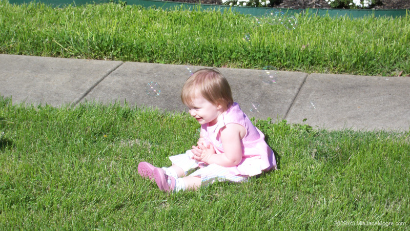 MiaMoore0409 053