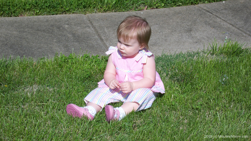 MiaMoore0409 054