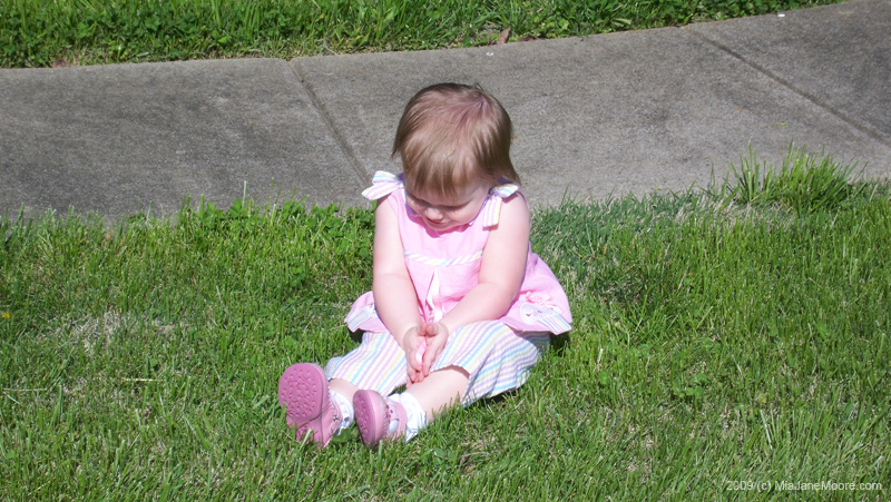 MiaMoore0409 055