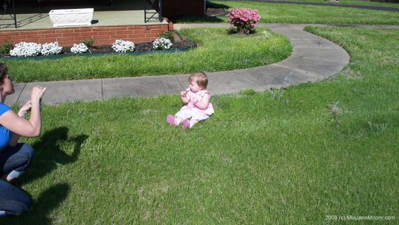 MiaMoore0409 060