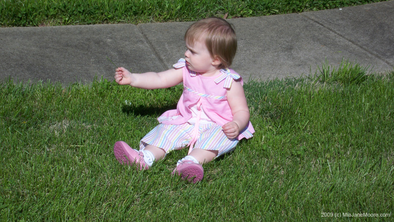MiaMoore0409 061