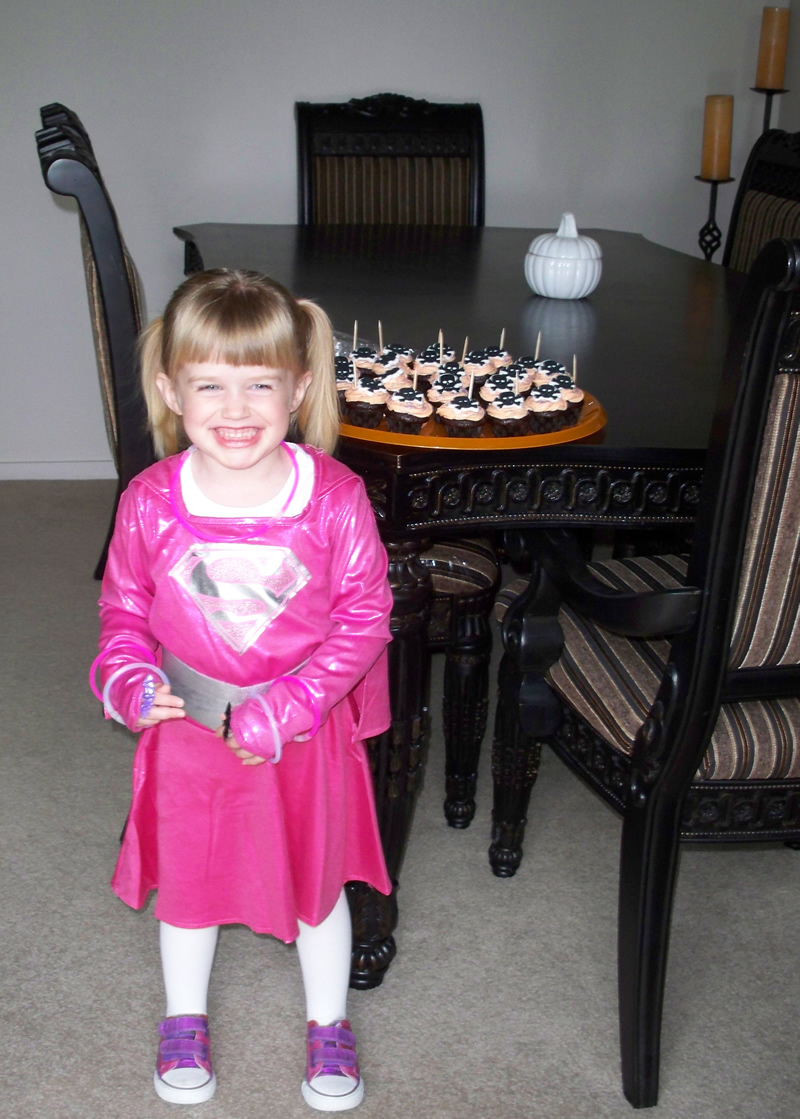 Mia Moore Supergirl Oct 2010